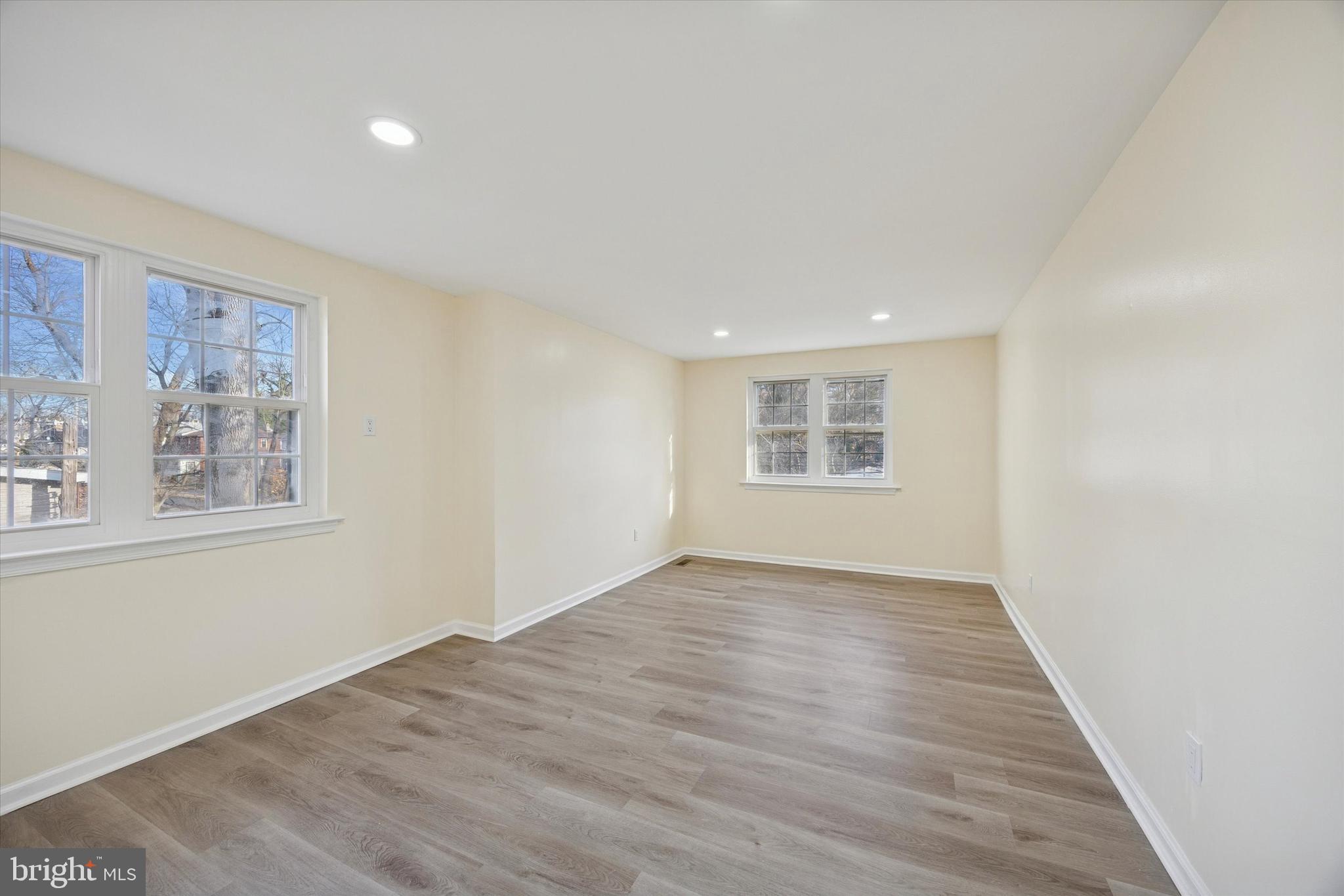 SHARON HILL - Residential