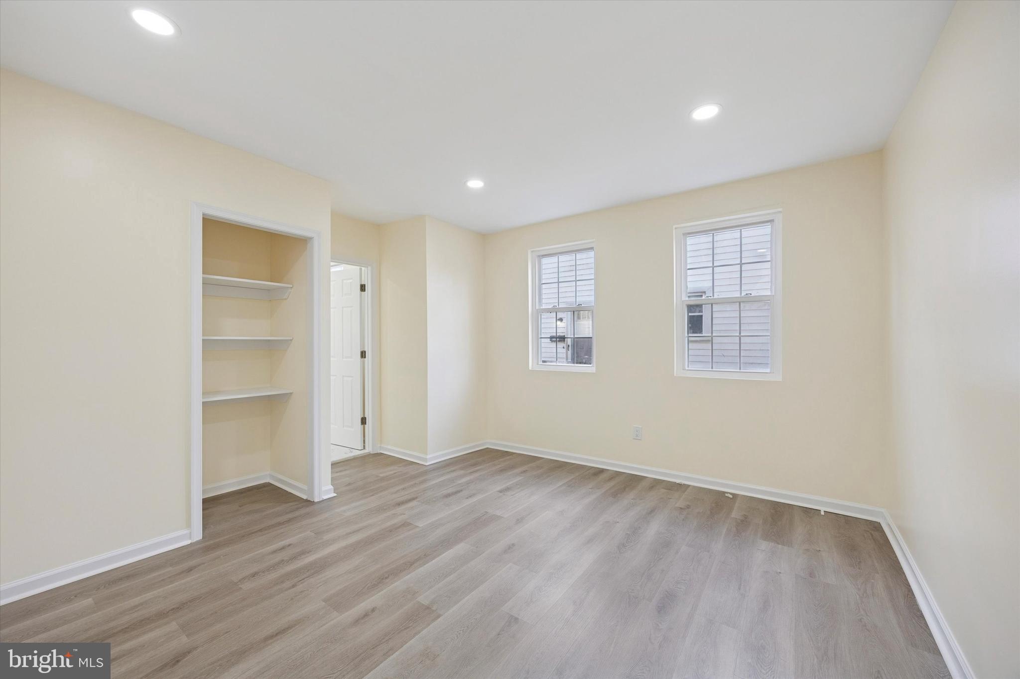 SHARON HILL - Residential