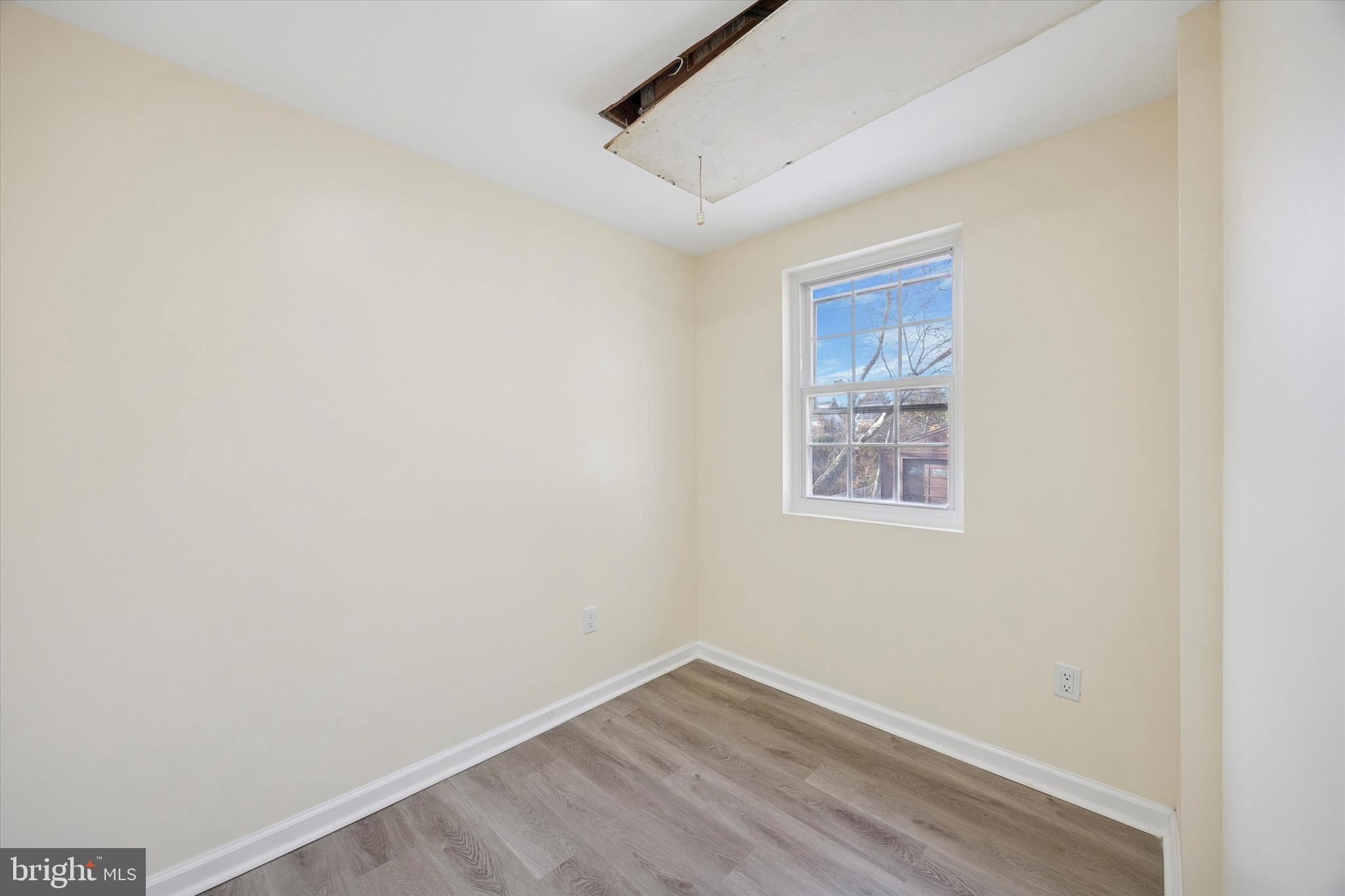 SHARON HILL - Residential