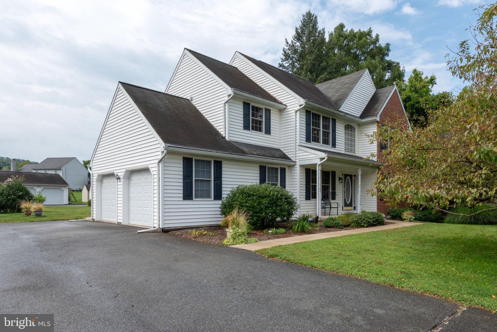 Photo of 3356 Marietta Avenue, LANCASTER, PA 17601 (MLS # PALA2095140)