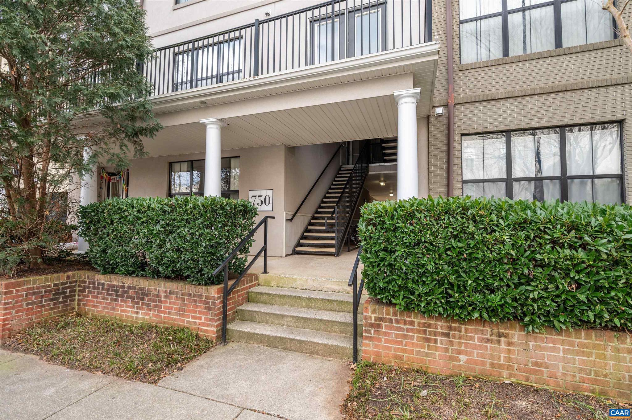 WALKER SQUARE CONDOS - Residential