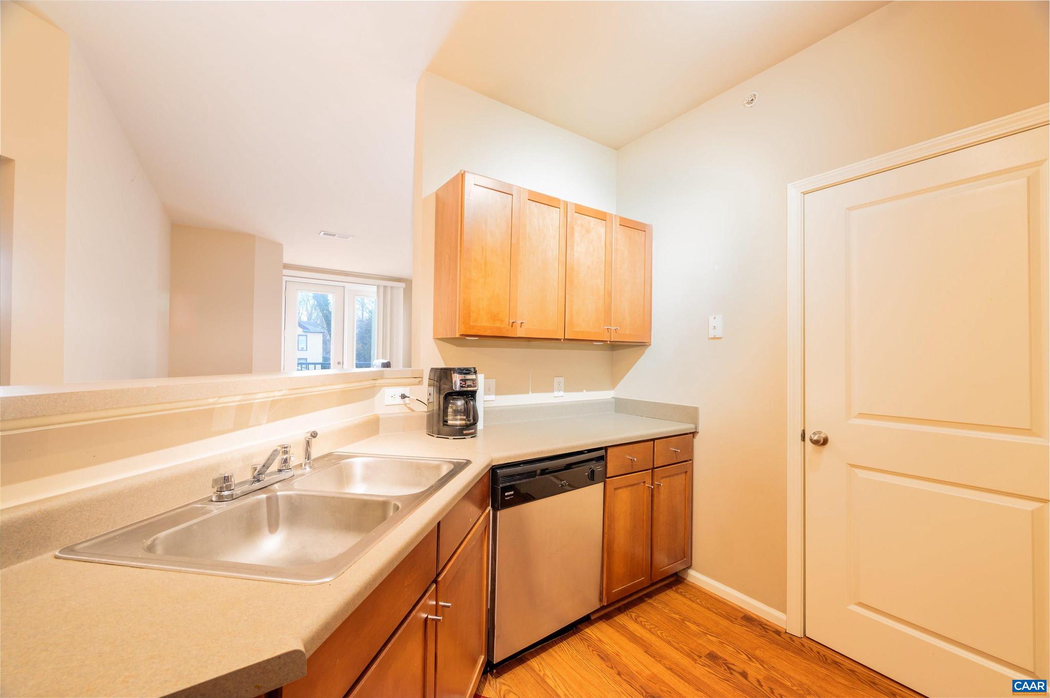 WALKER SQUARE CONDOS - Residential