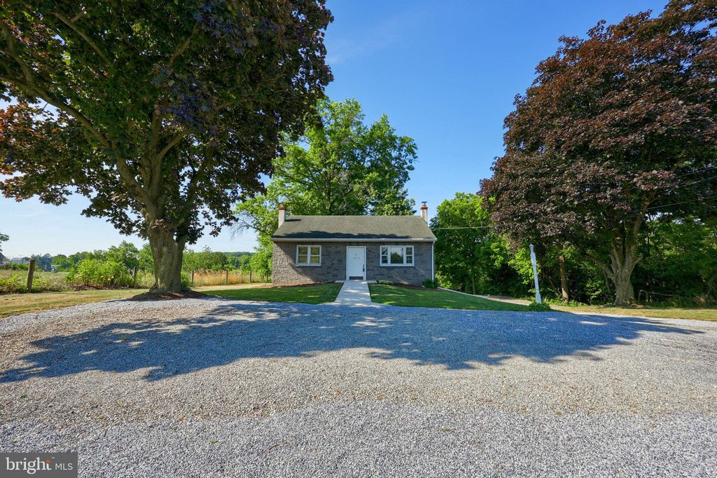 Photo of 4290 Fairview Road, Columbia, PA 17512 (MLS # PALA2052898)