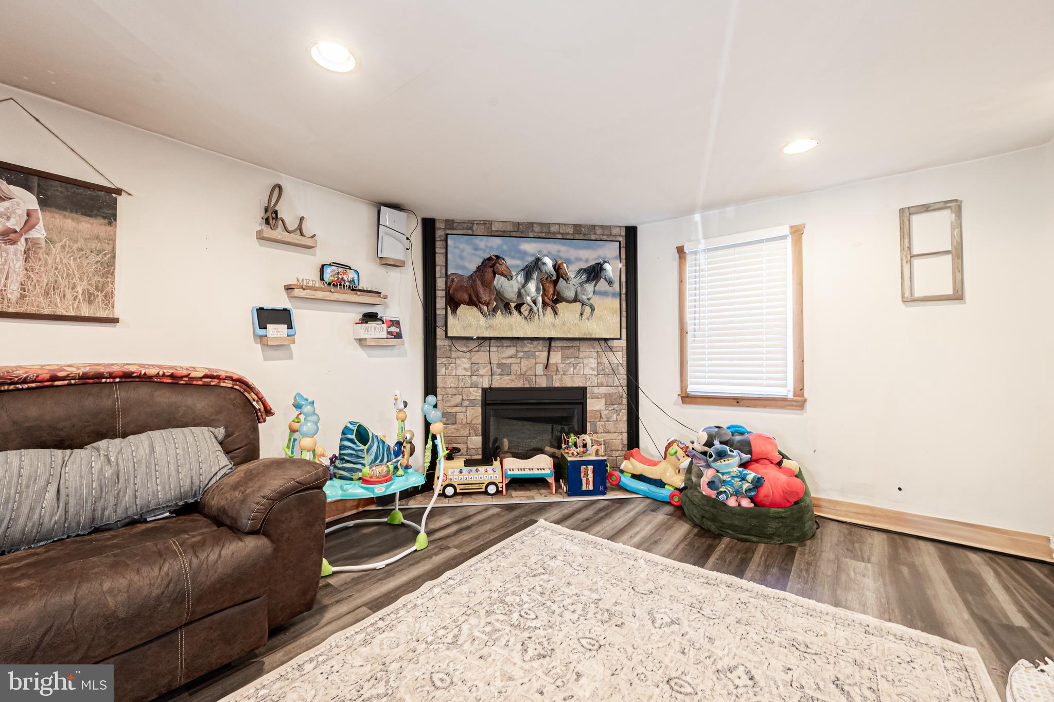 1062 HANSEYS CREEK ROAD