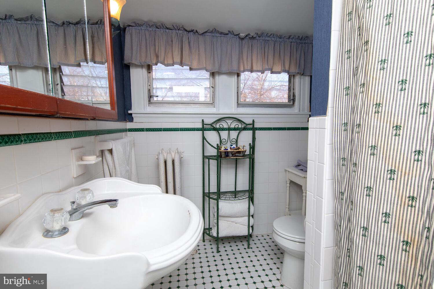 MERION STATION - Residential