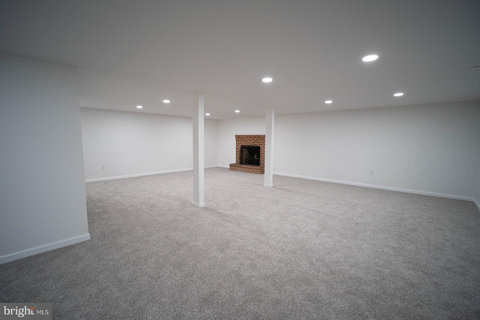 WHITTIER ACRES - Residential