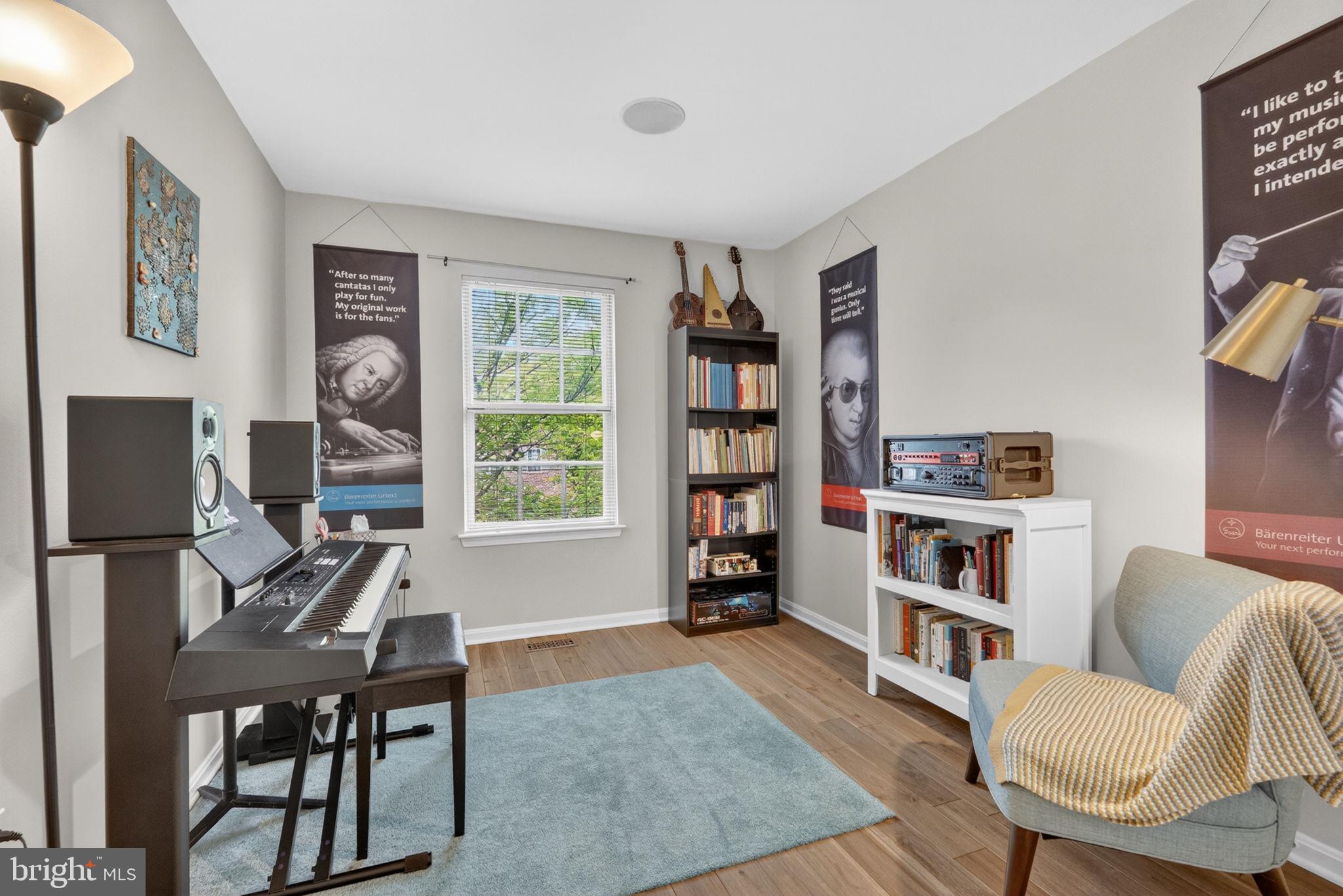 GUNSTON SQUARE - Residential