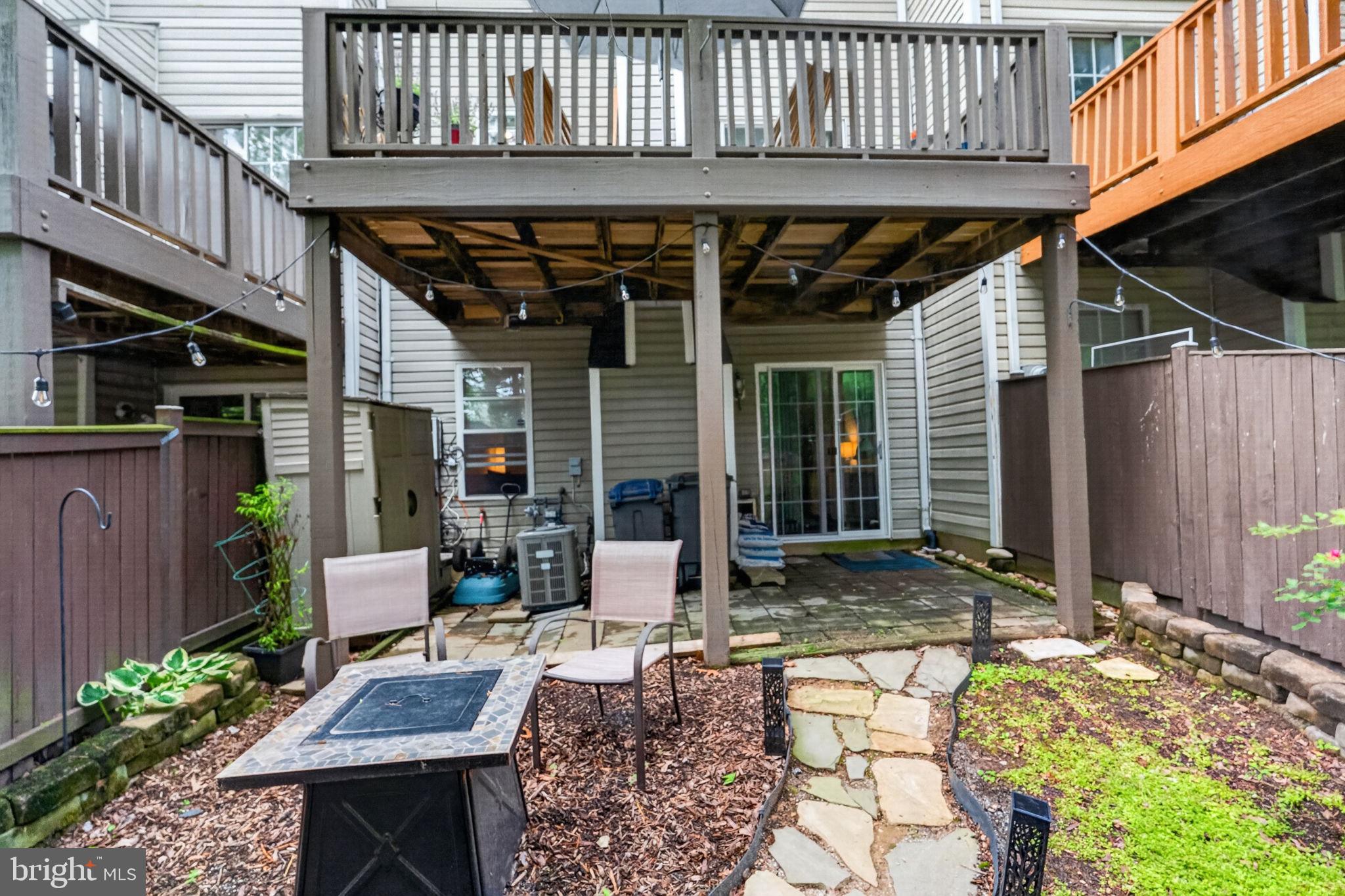 GUNSTON SQUARE - Residential