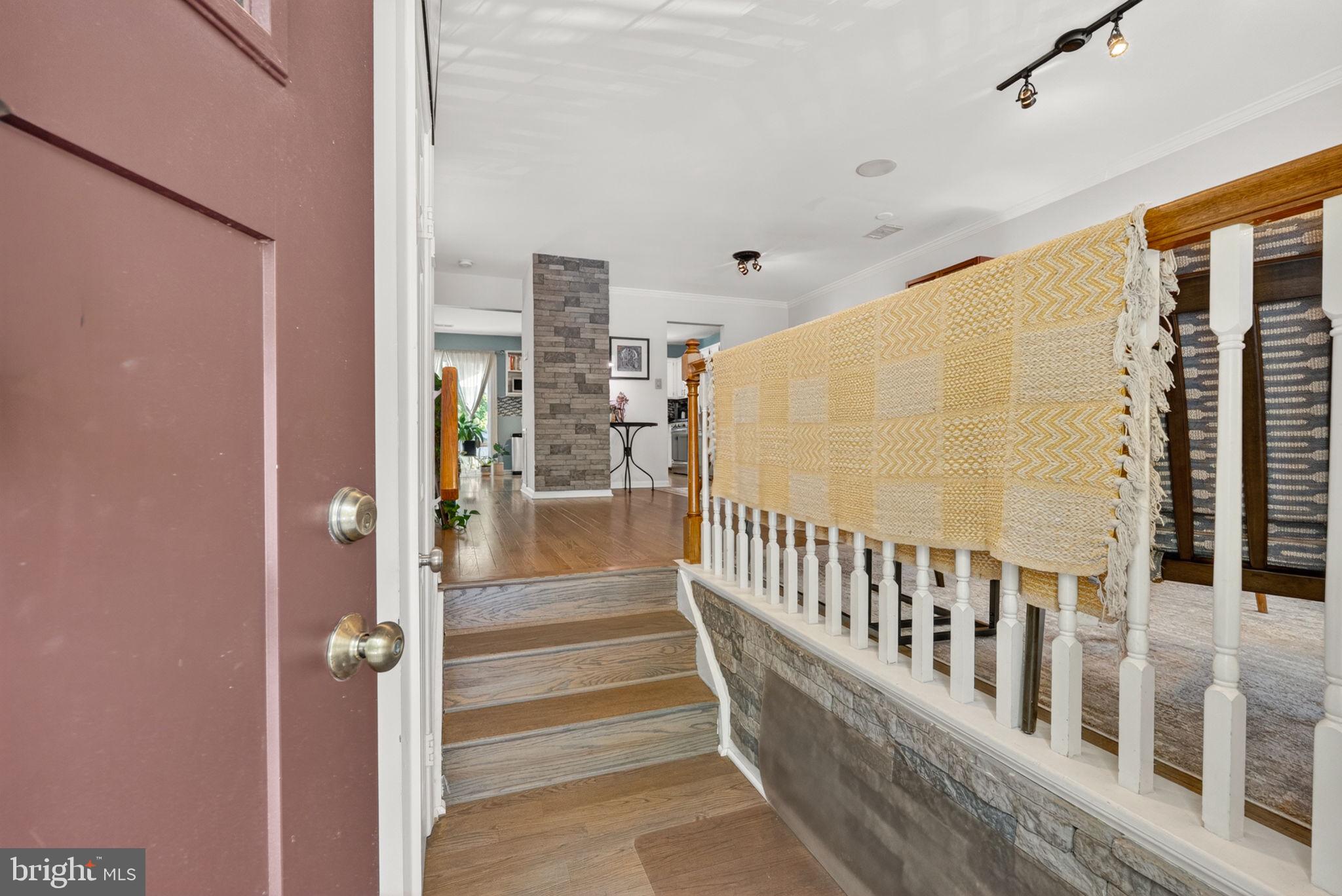 GUNSTON SQUARE - Residential