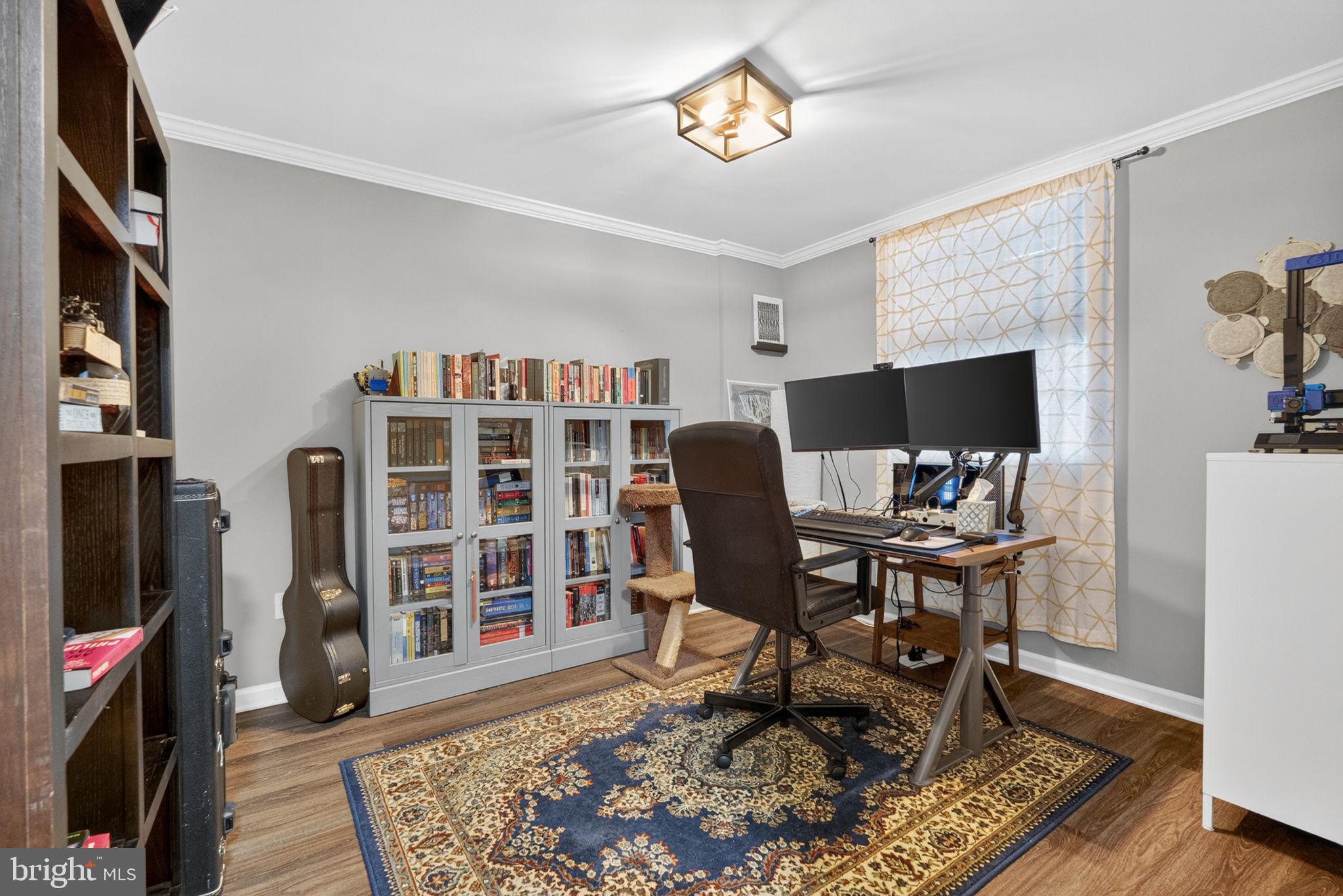 GUNSTON SQUARE - Residential
