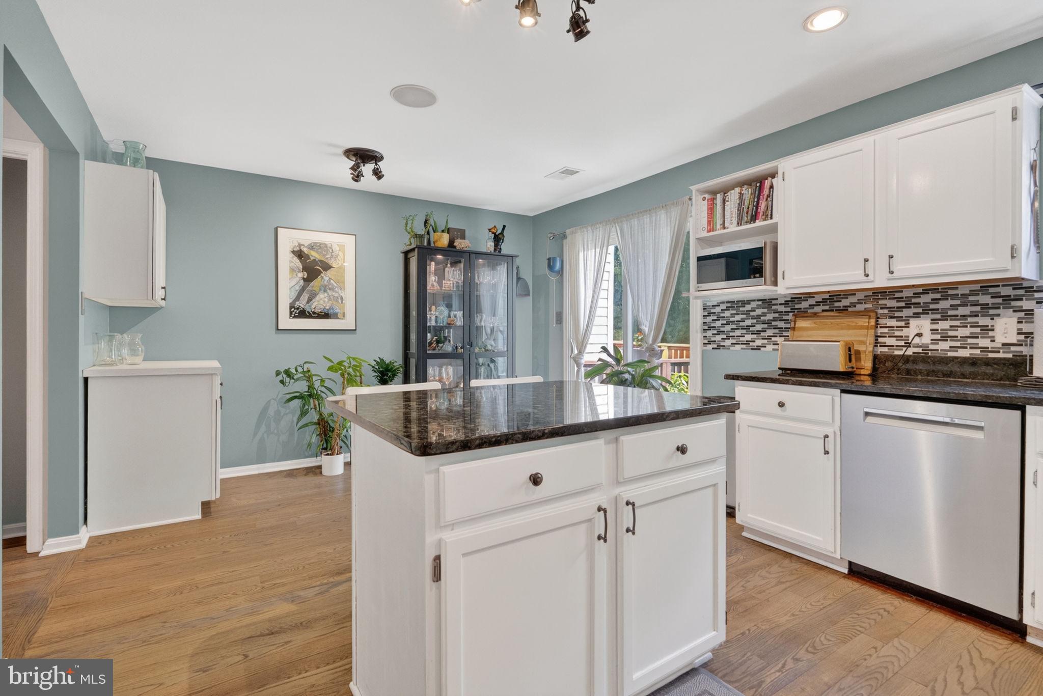 GUNSTON SQUARE - Residential