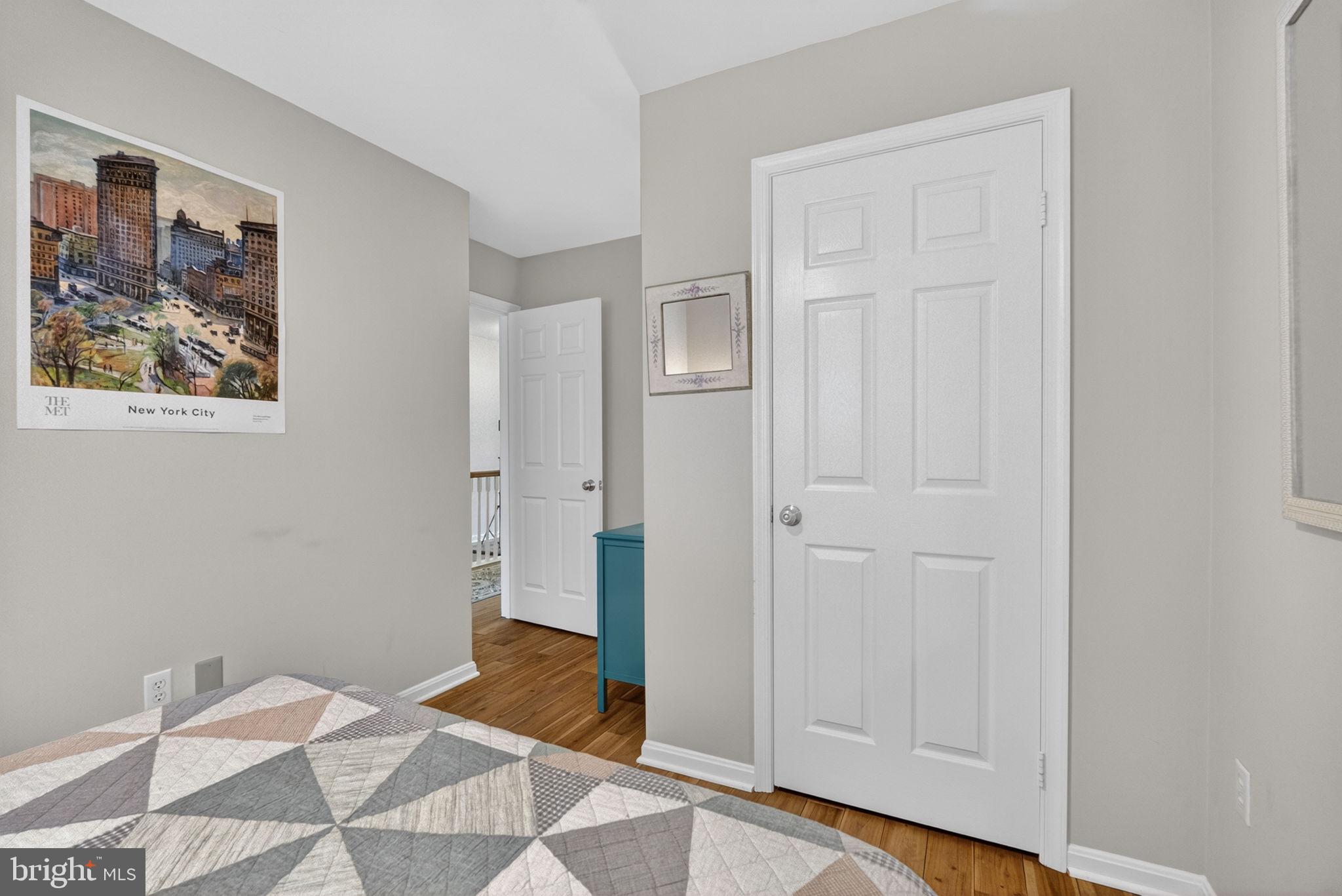 GUNSTON SQUARE - Residential