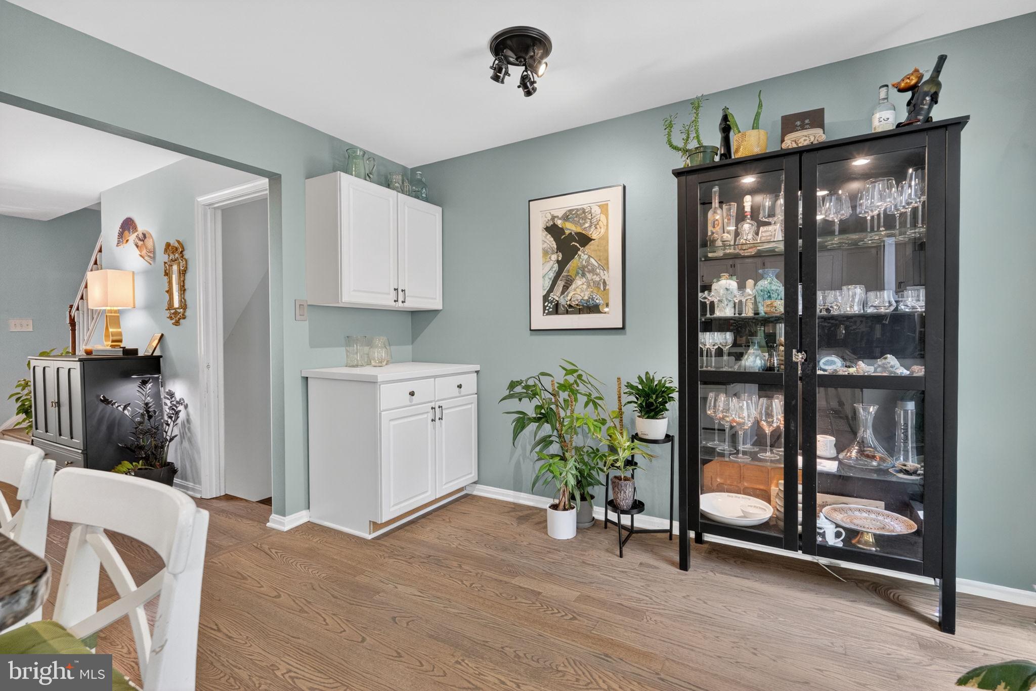 GUNSTON SQUARE - Residential