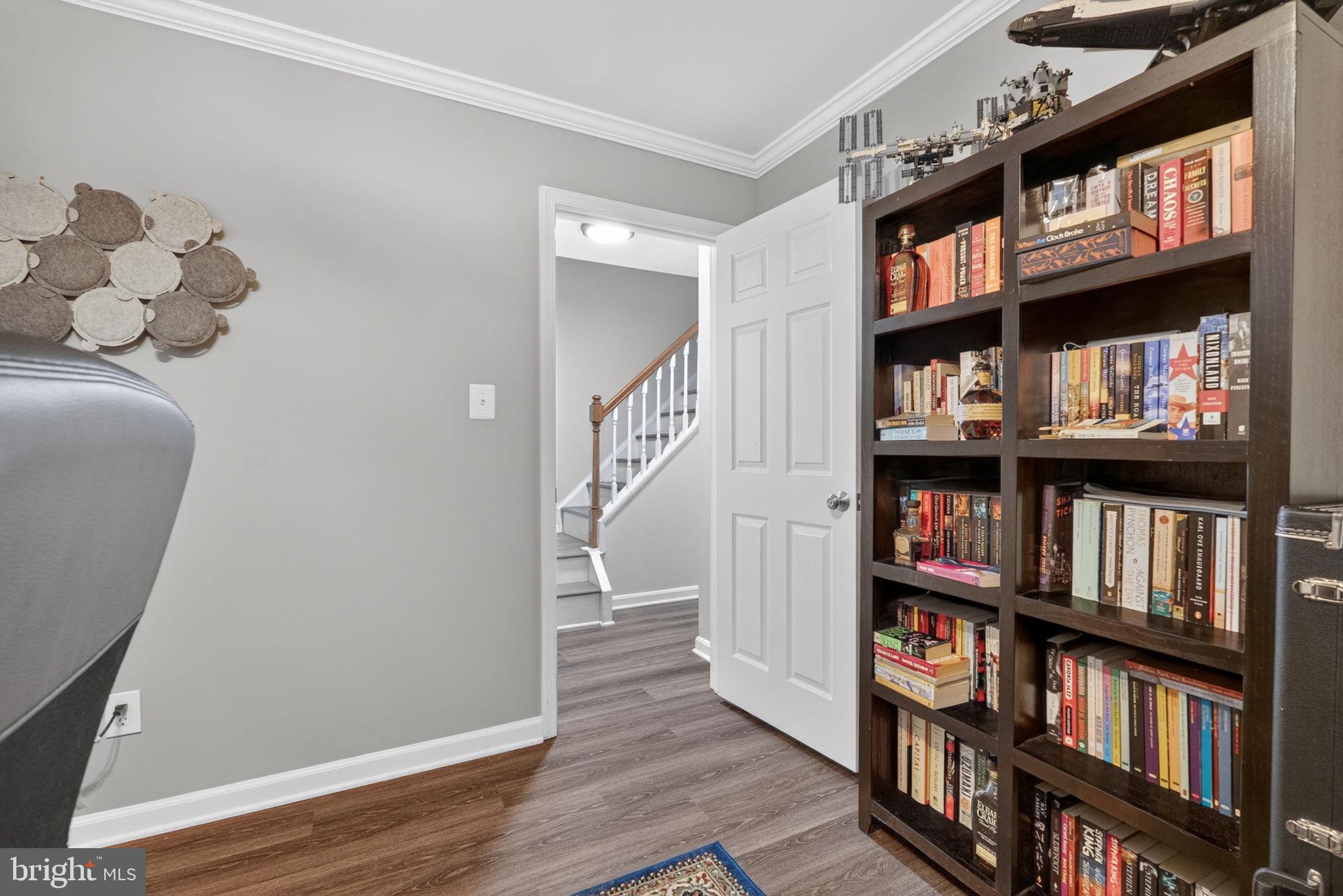 GUNSTON SQUARE - Residential