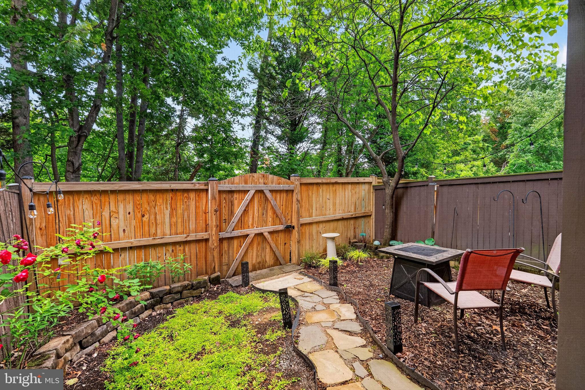 GUNSTON SQUARE - Residential
