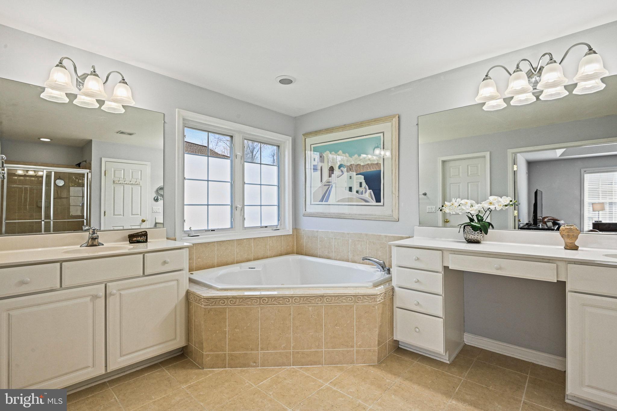 THE RIDINGS AT BLUE SPRING - Residential