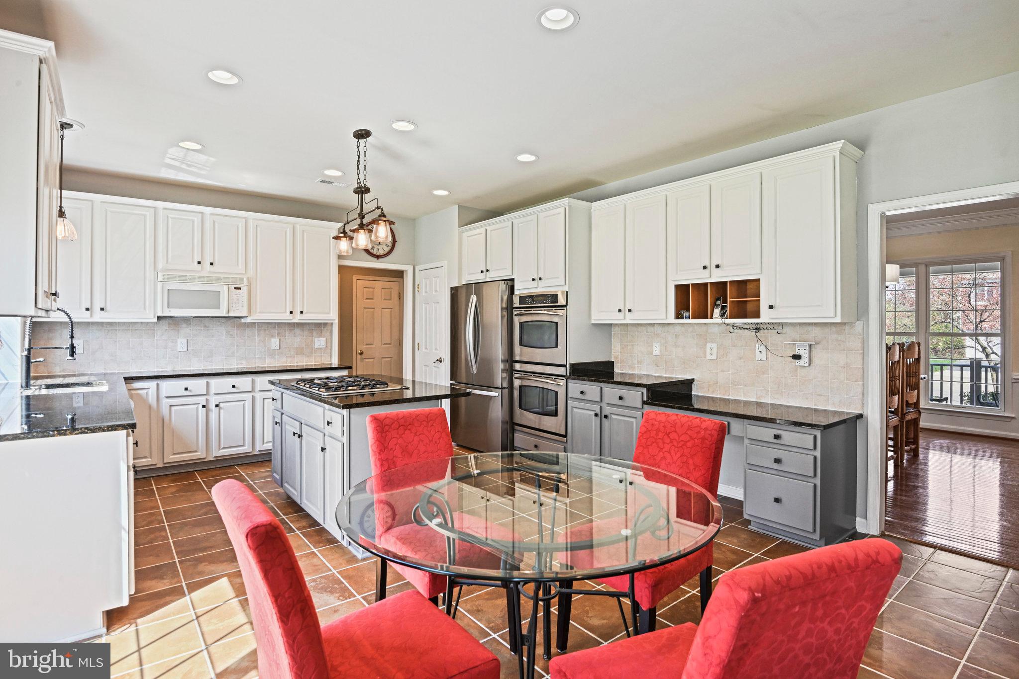 THE RIDINGS AT BLUE SPRING - Residential