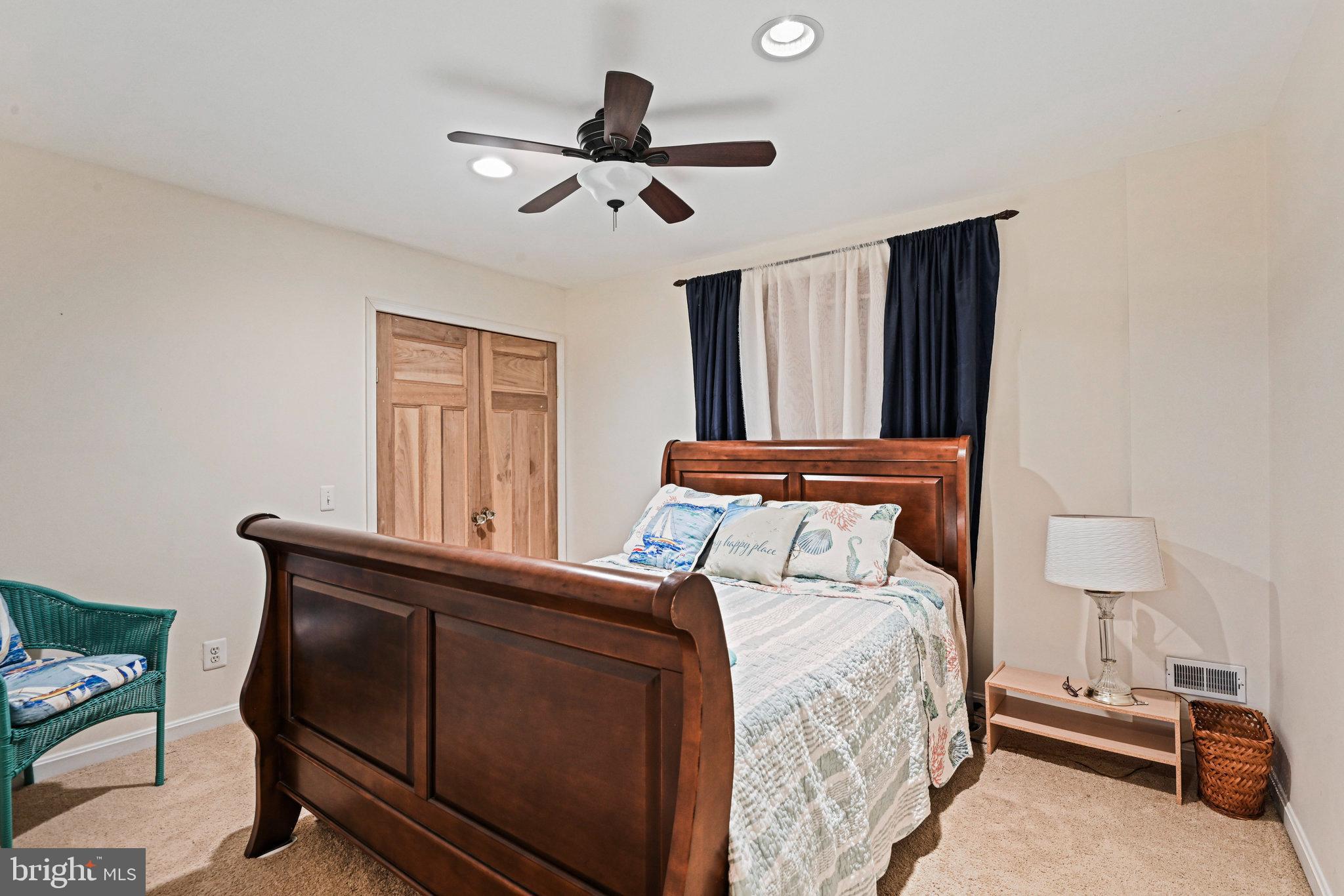 THE RIDINGS AT BLUE SPRING - Residential