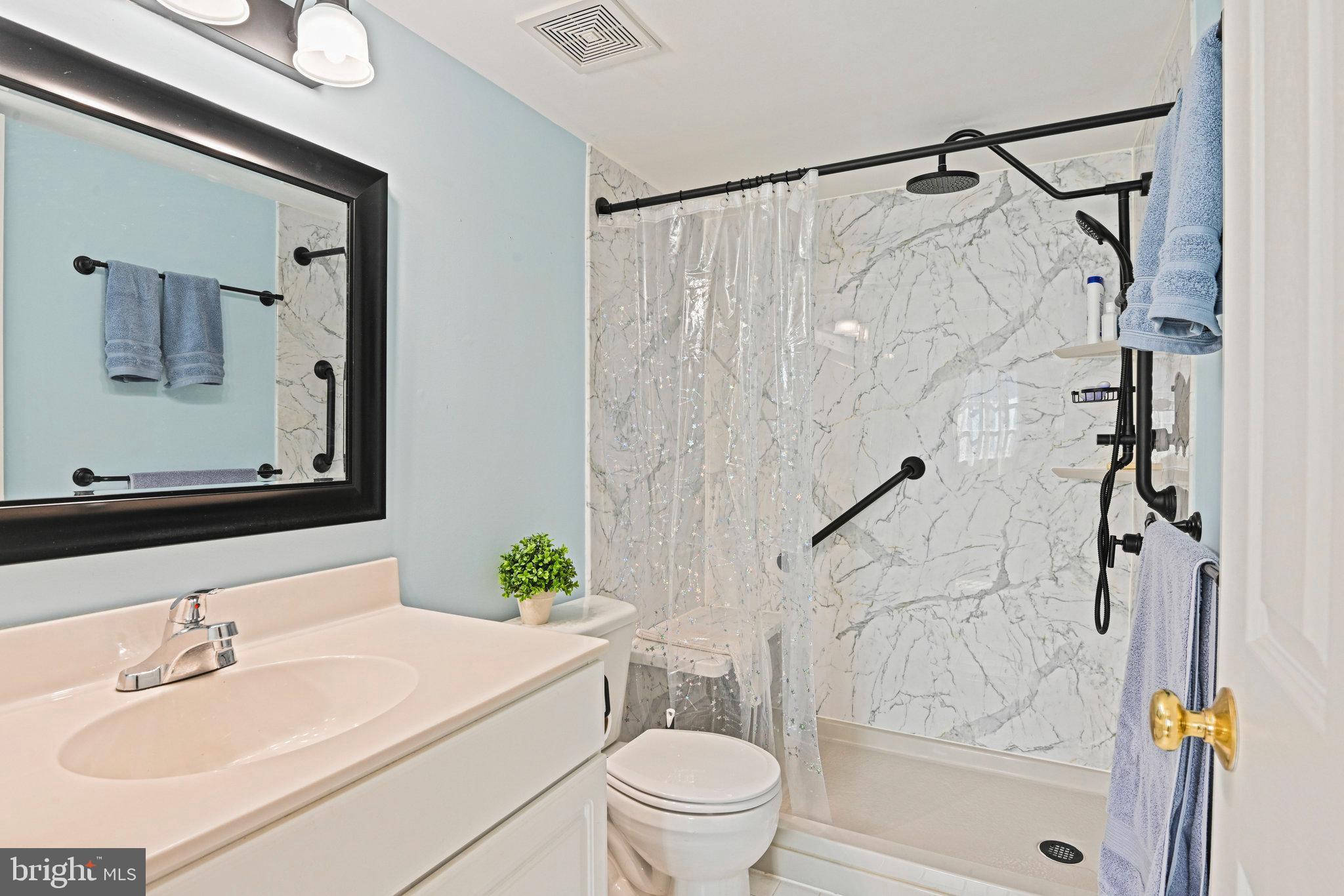 THE RIDINGS AT BLUE SPRING - Residential