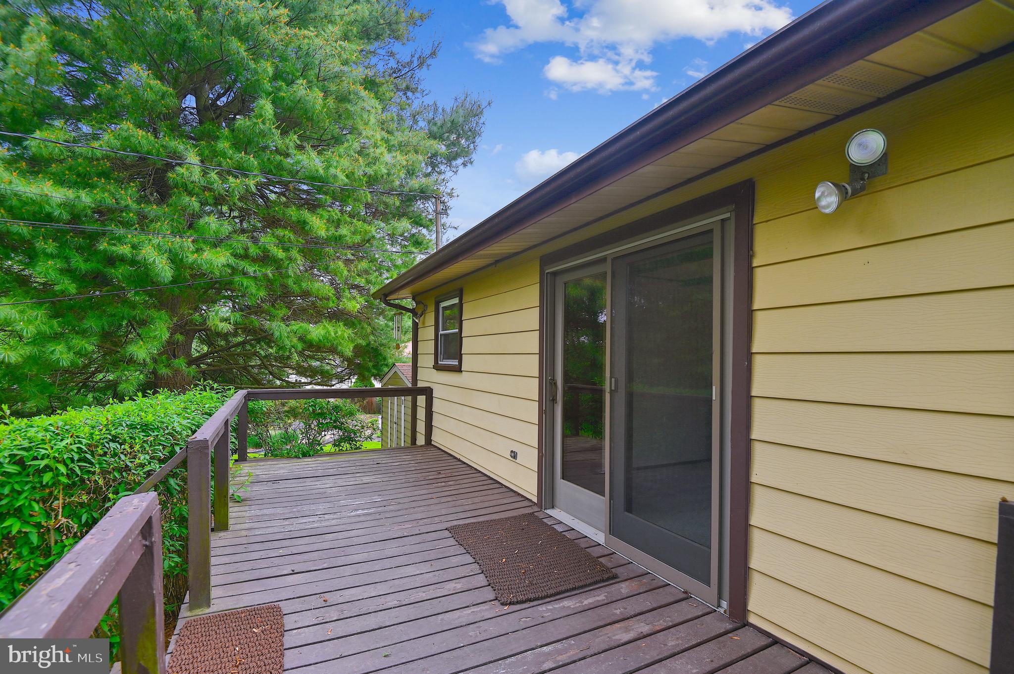 SUBURBIA - Residential