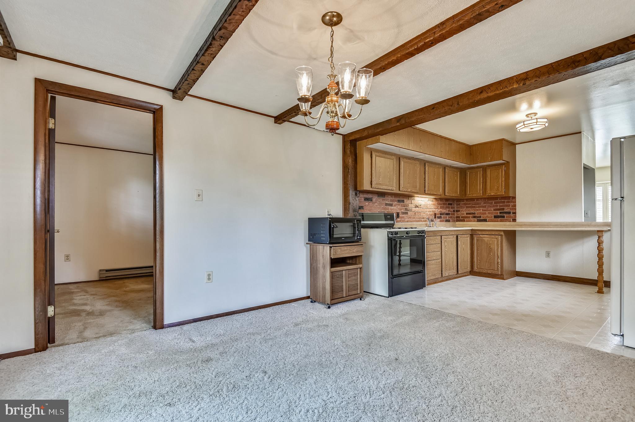 SUBURBIA - Residential