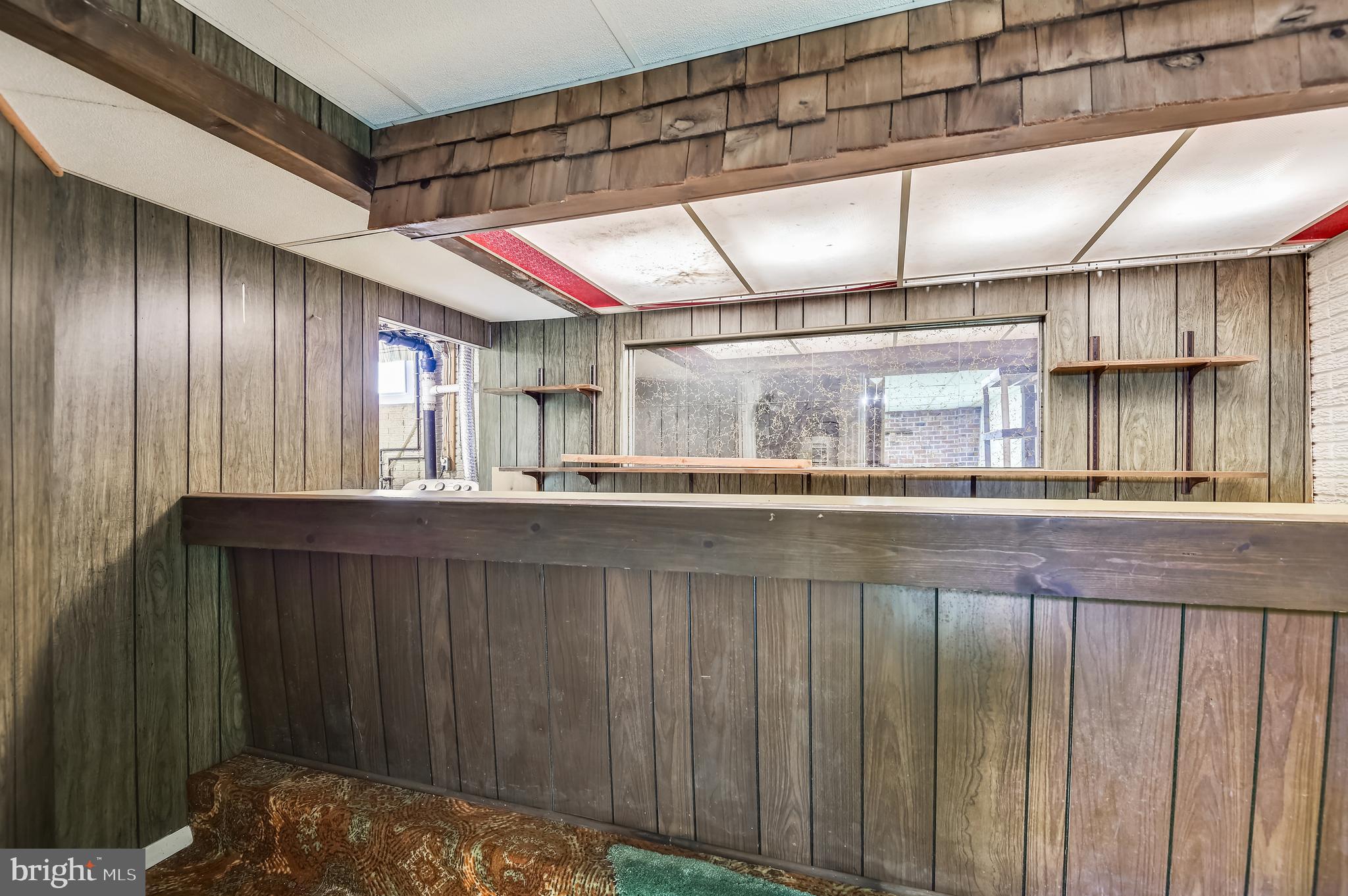 SUBURBIA - Residential