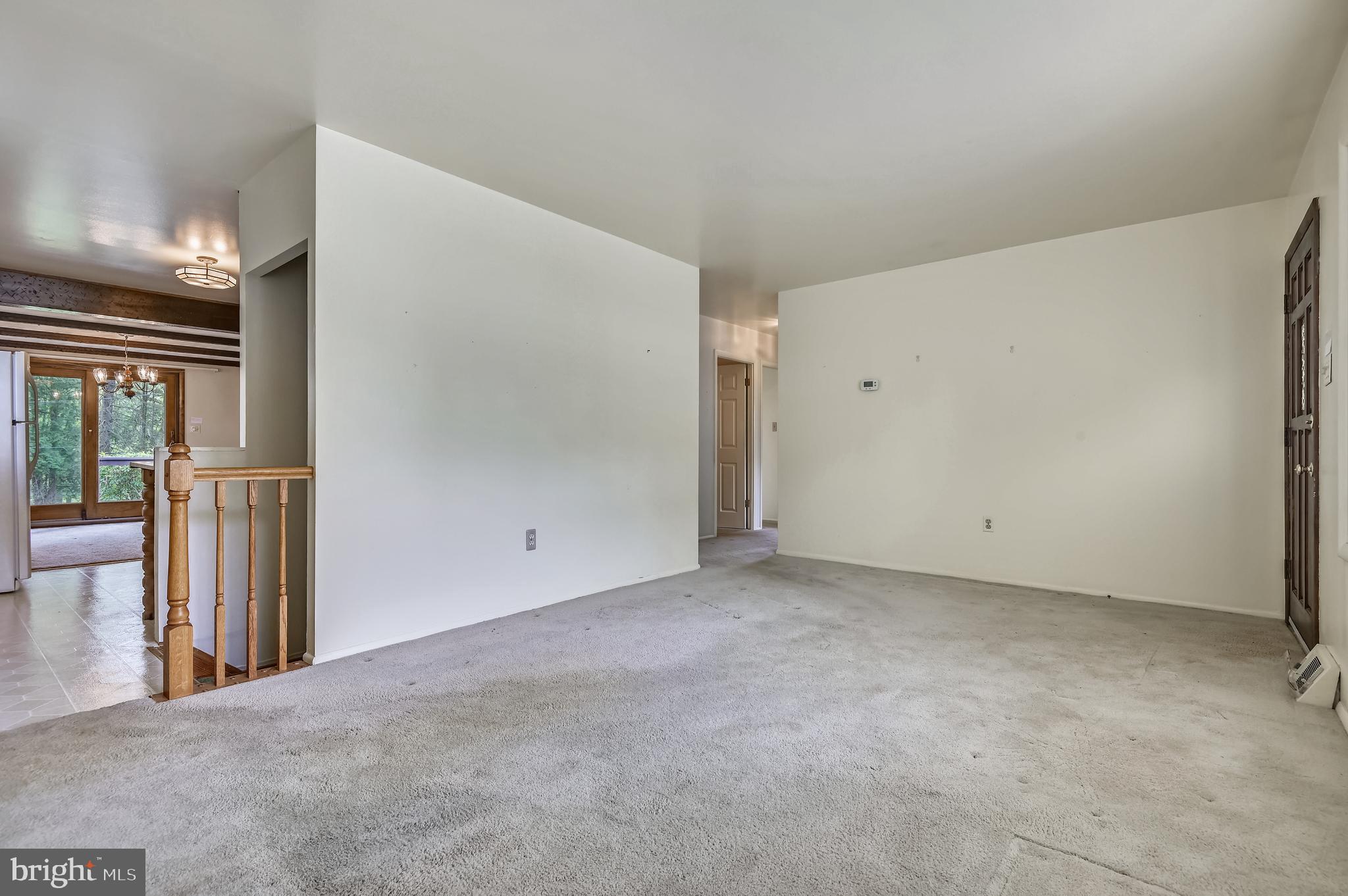 SUBURBIA - Residential