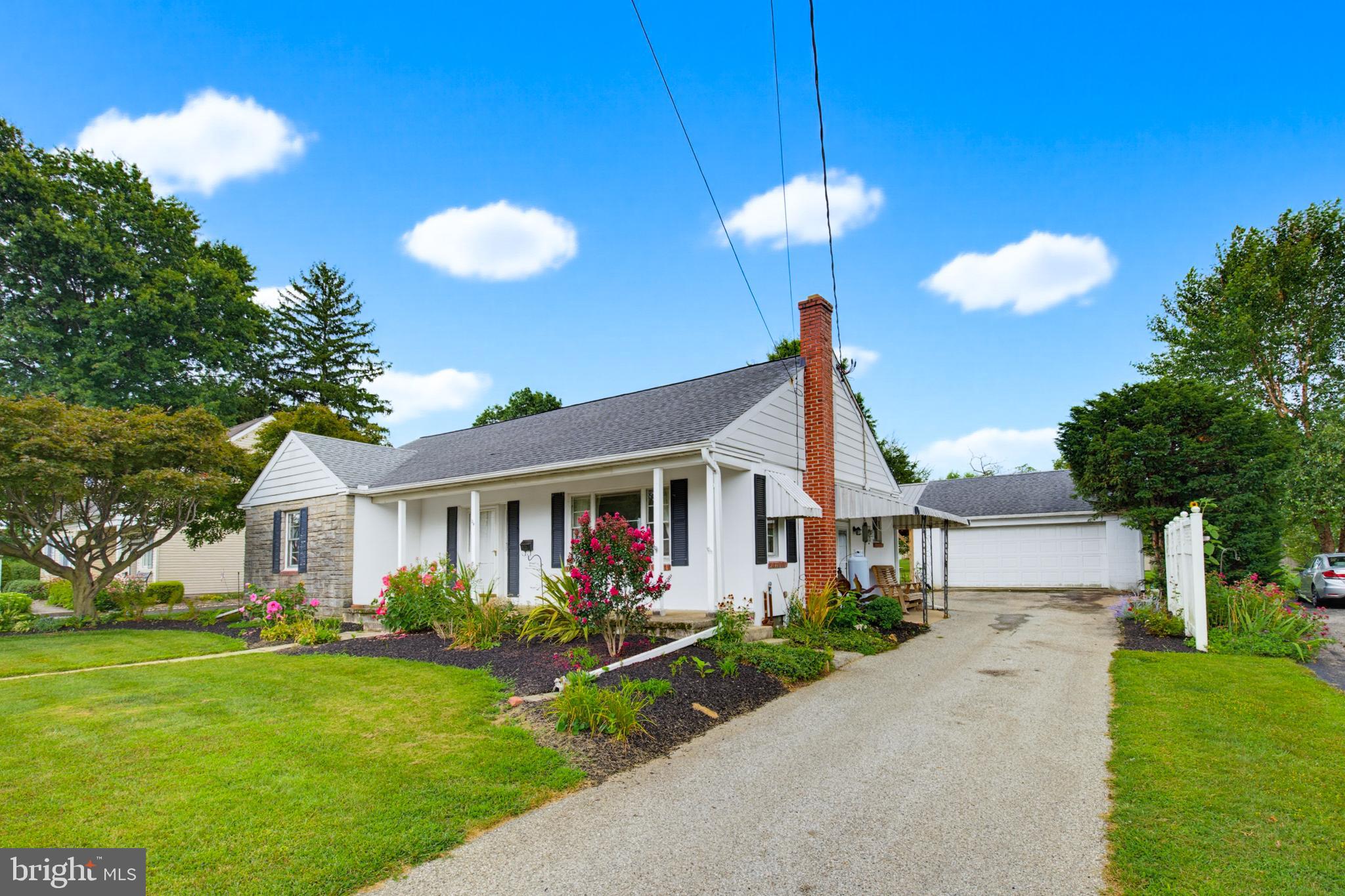 24 W DENLINGER AVENUE