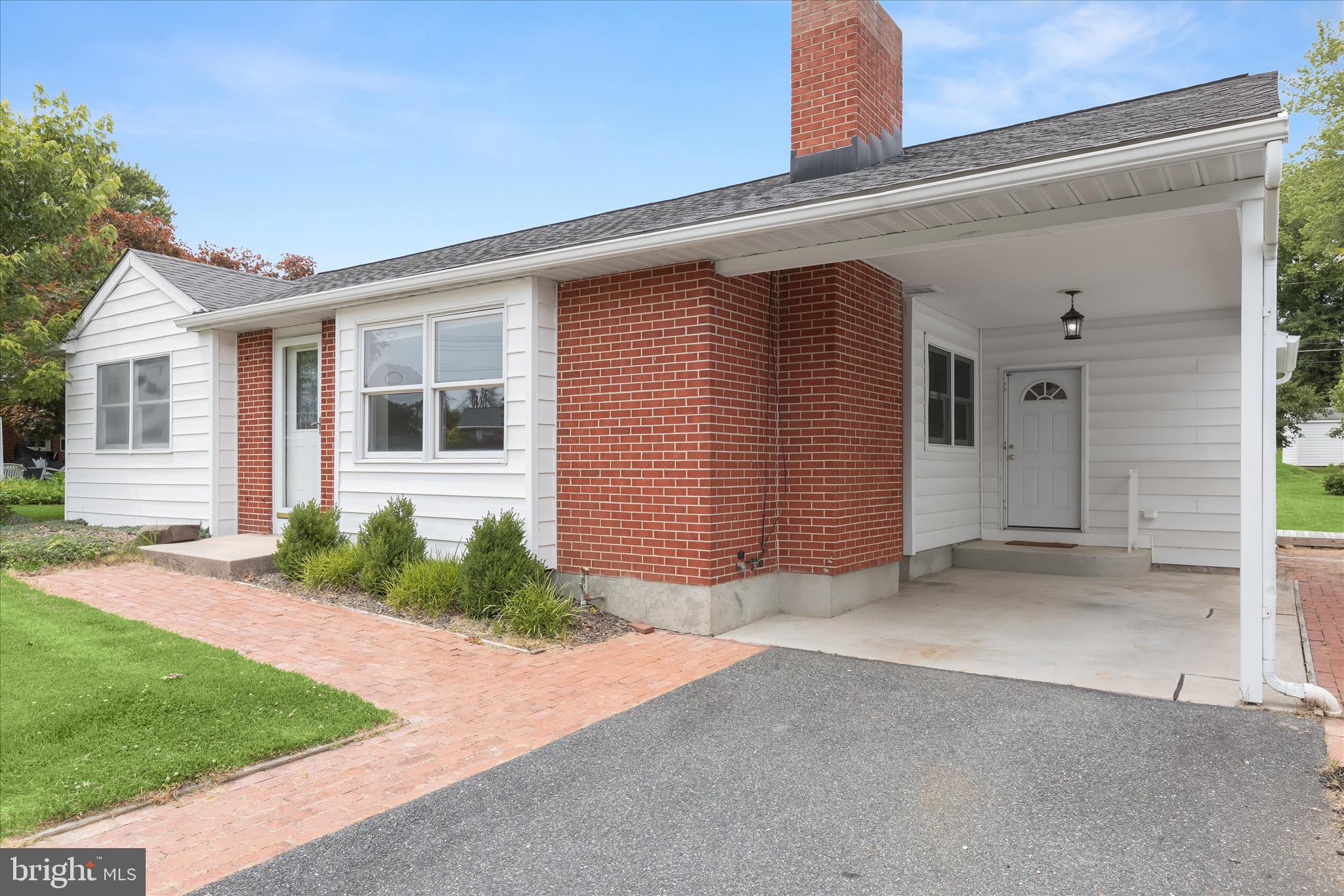 12 VERMONT PLACE
