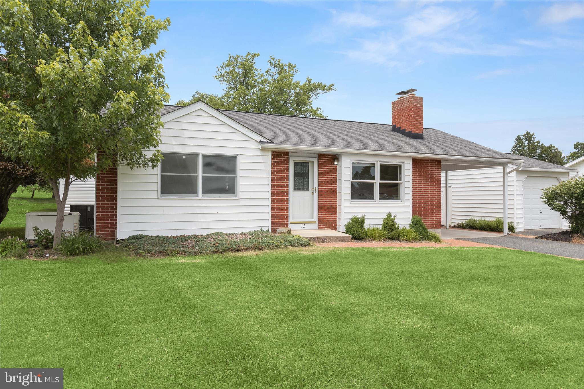 12 VERMONT PLACE