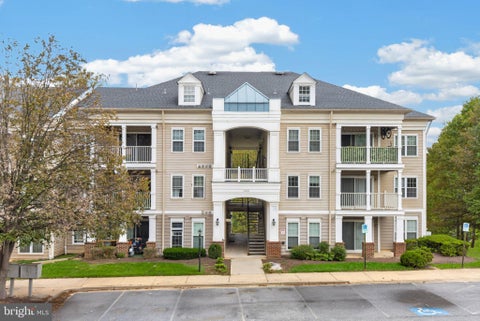 Photo of 13201 Astoria Hill Court #13201, GERMANTOWN, MD 20874 (MLS # MDMC2260662)