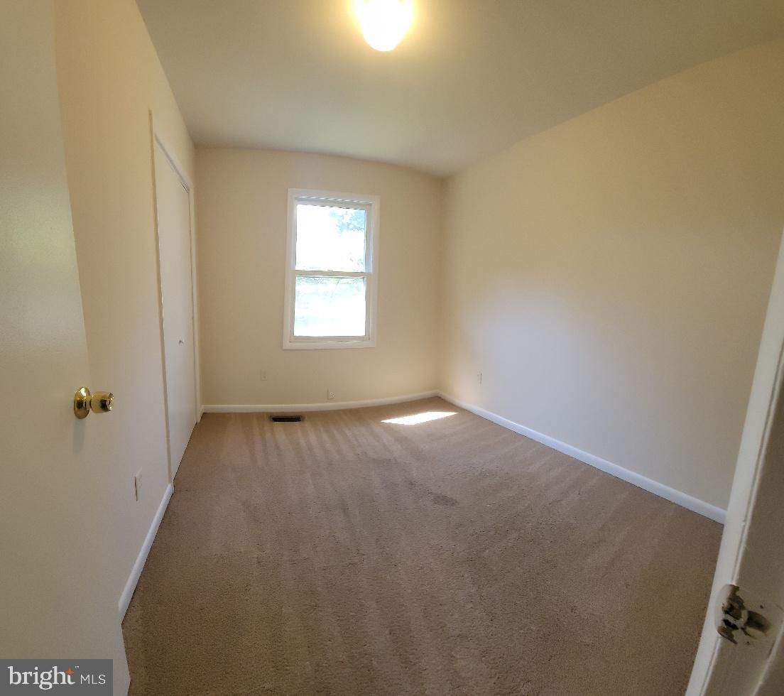 BREEZEWOOD FOREST EAST - Residential Lease