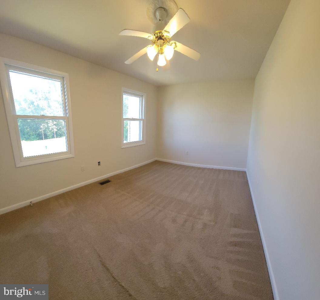 BREEZEWOOD FOREST EAST - Residential Lease