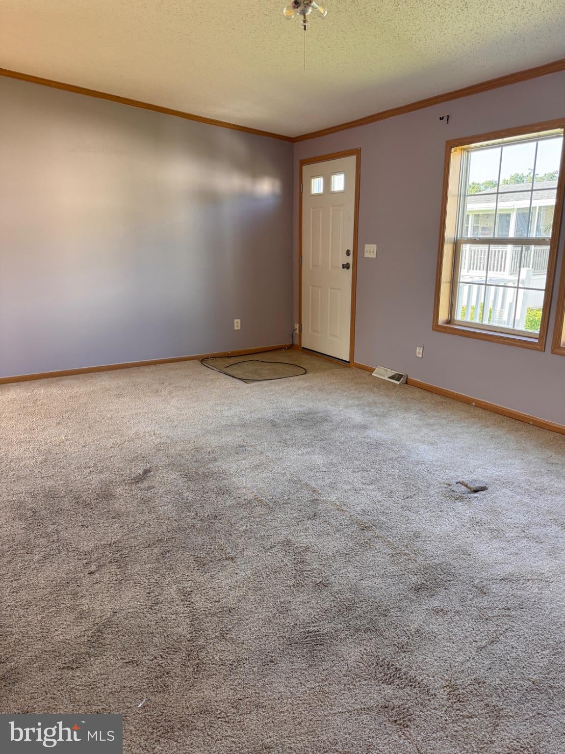 10 QUEEN ELEANOR DRIVE