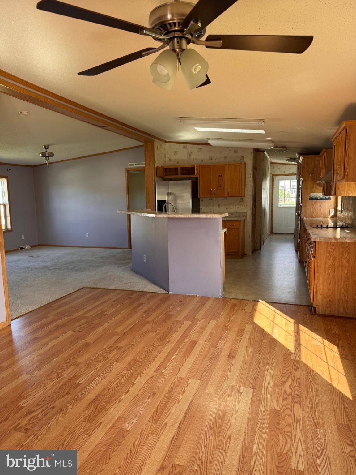 10 QUEEN ELEANOR DRIVE