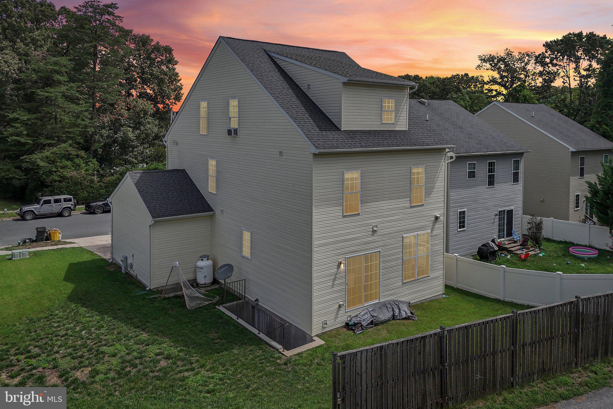 1341 JAMESTOWNE