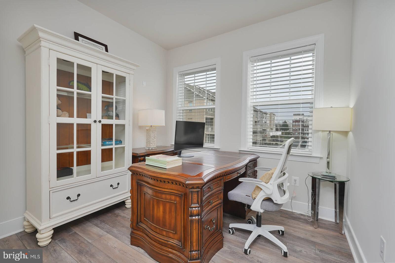 CROWN FARM - Residential