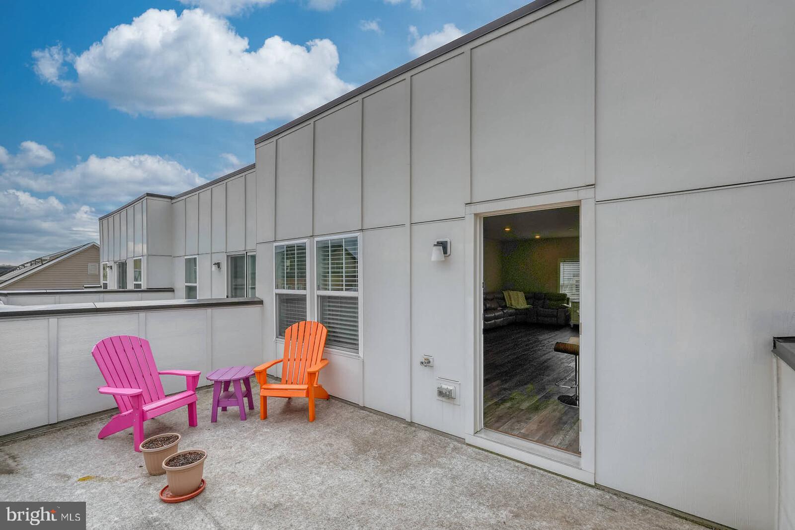 CROWN FARM - Residential