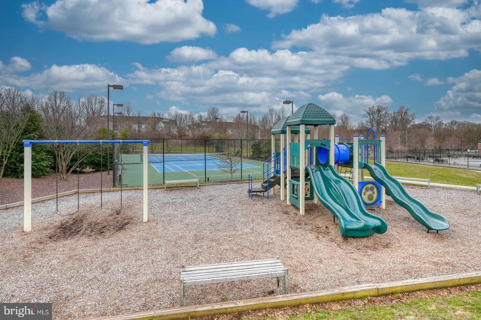 CROWN FARM - Residential