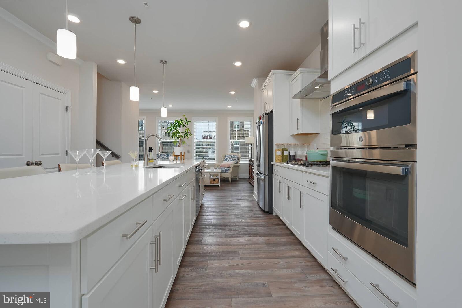 CROWN FARM - Residential