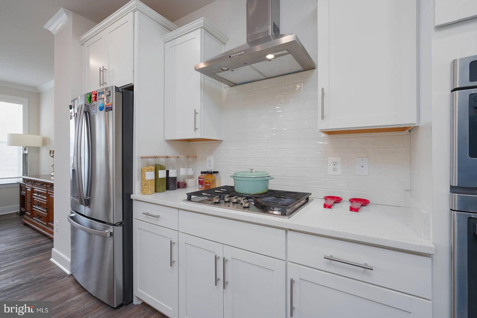 CROWN FARM - Residential