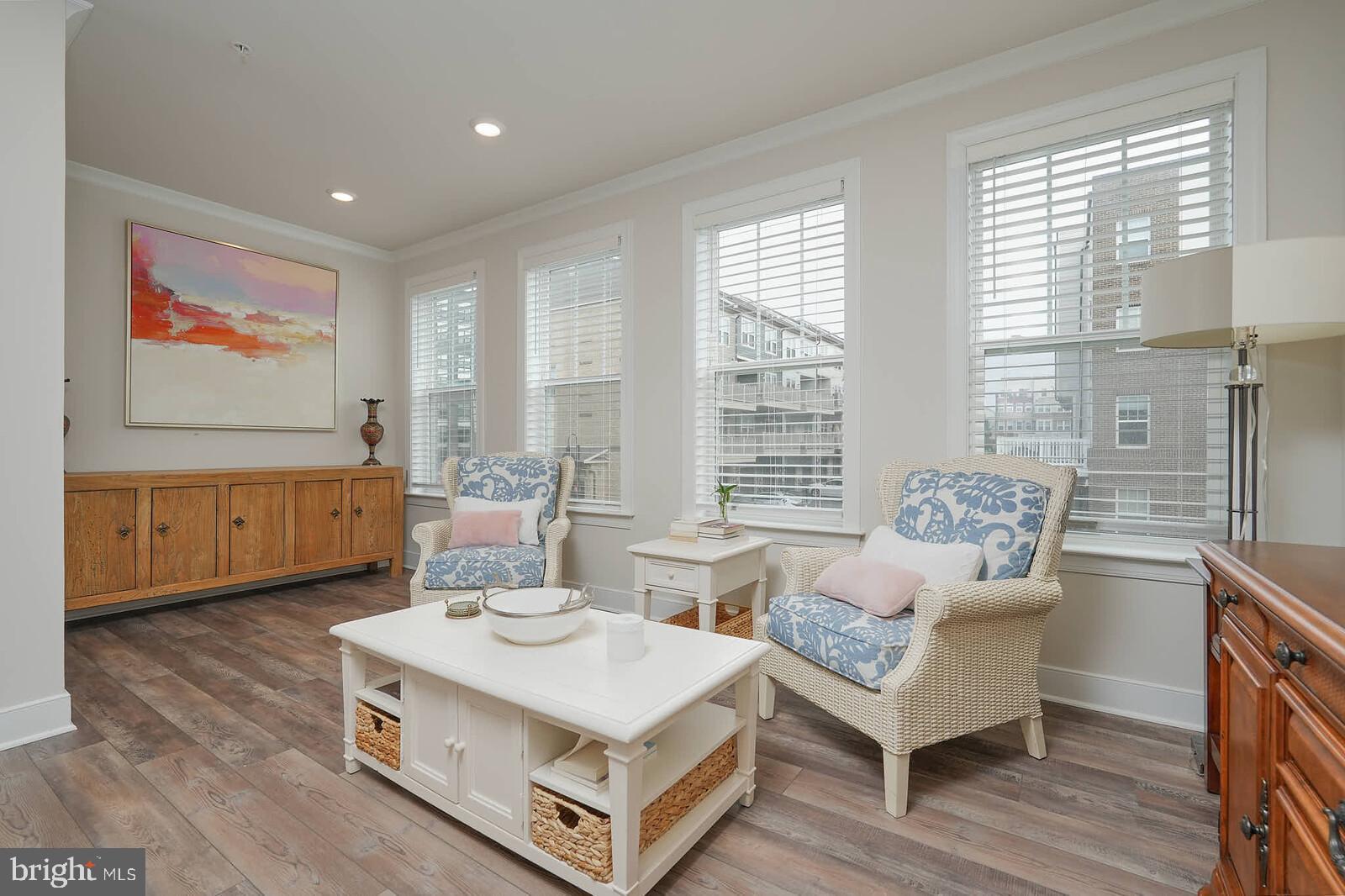 CROWN FARM - Residential