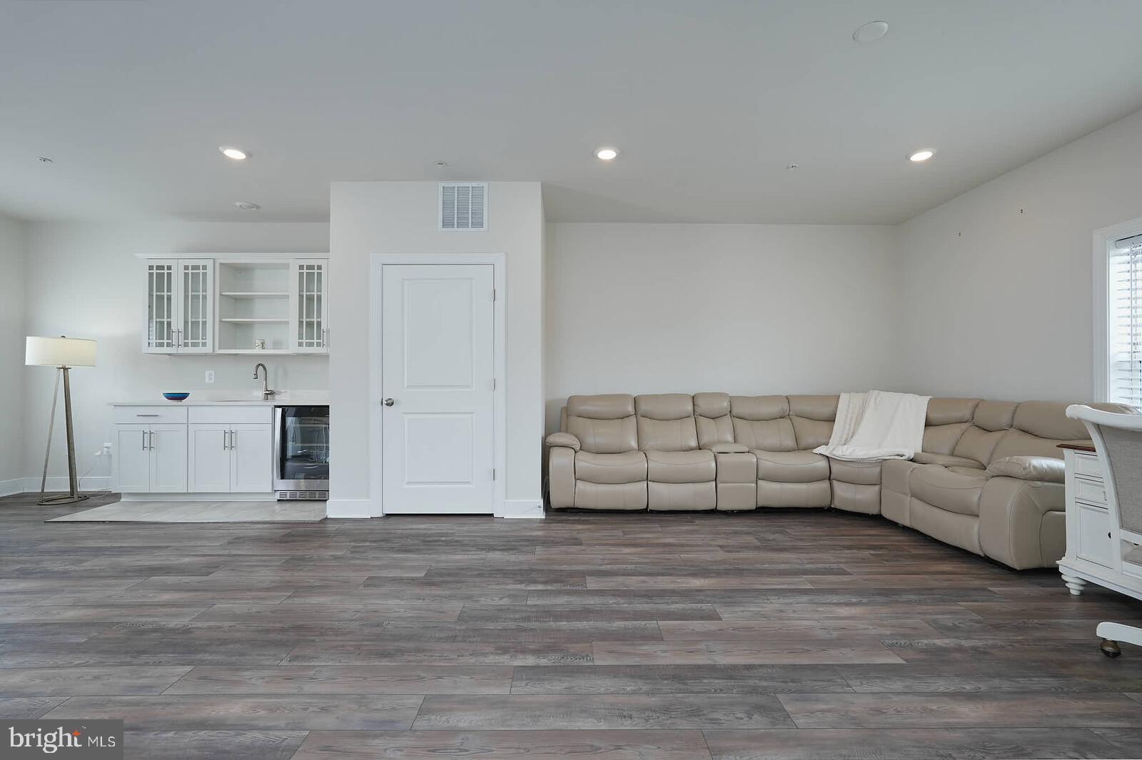 CROWN FARM - Residential