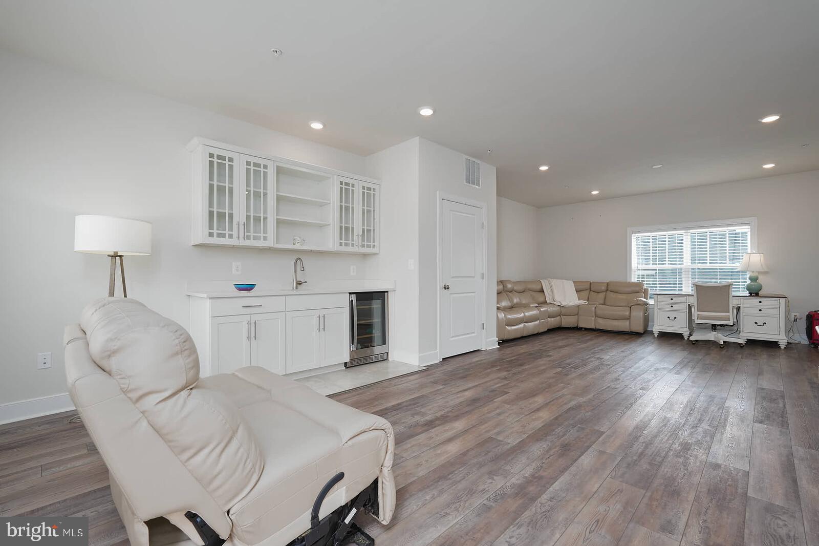 CROWN FARM - Residential