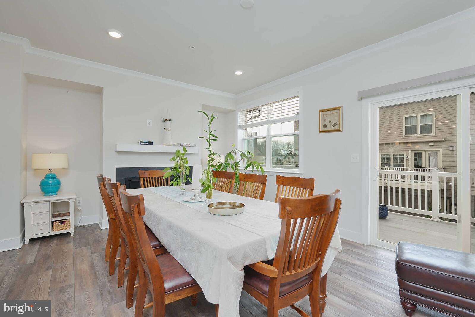 CROWN FARM - Residential