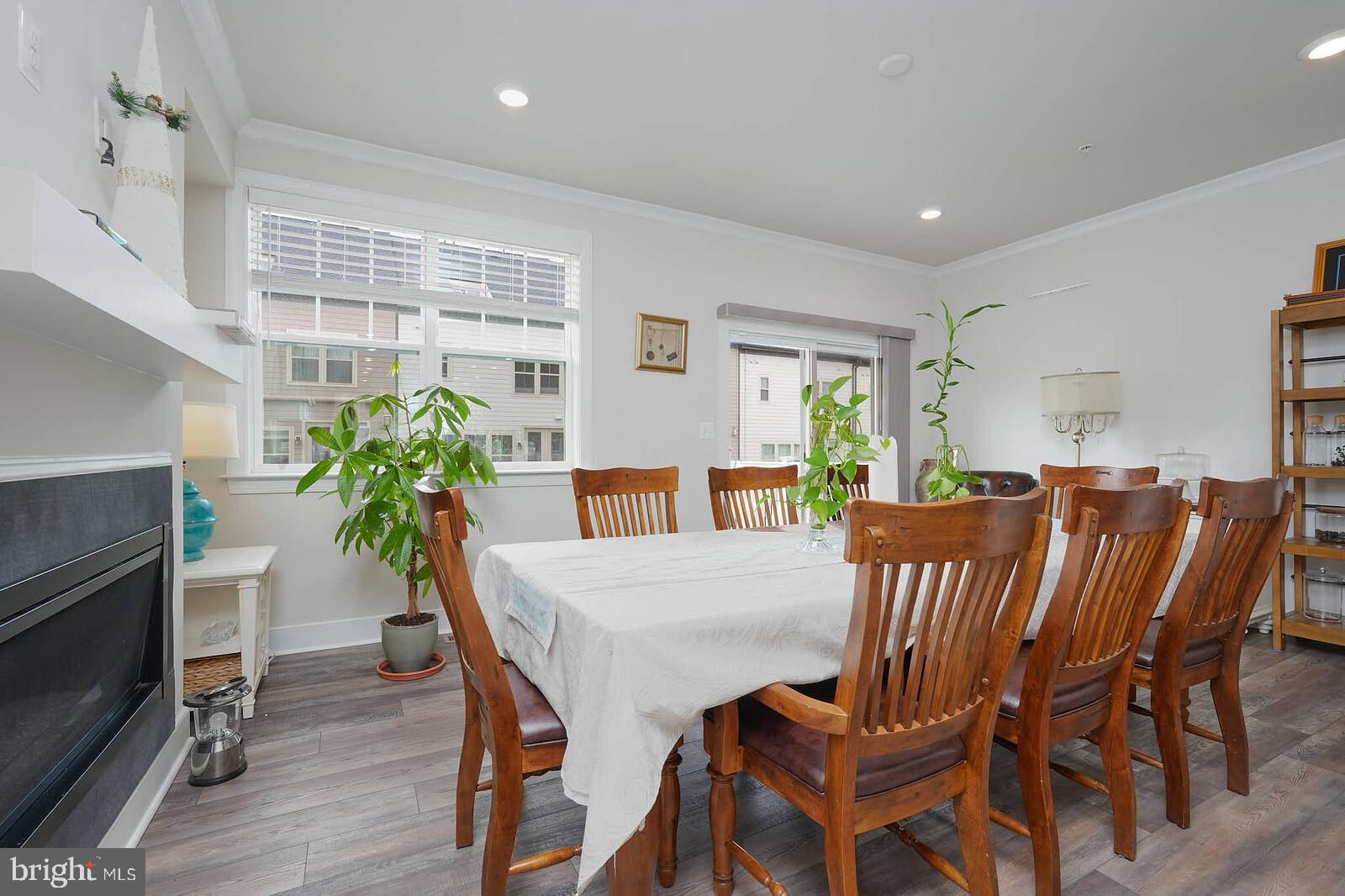 CROWN FARM - Residential