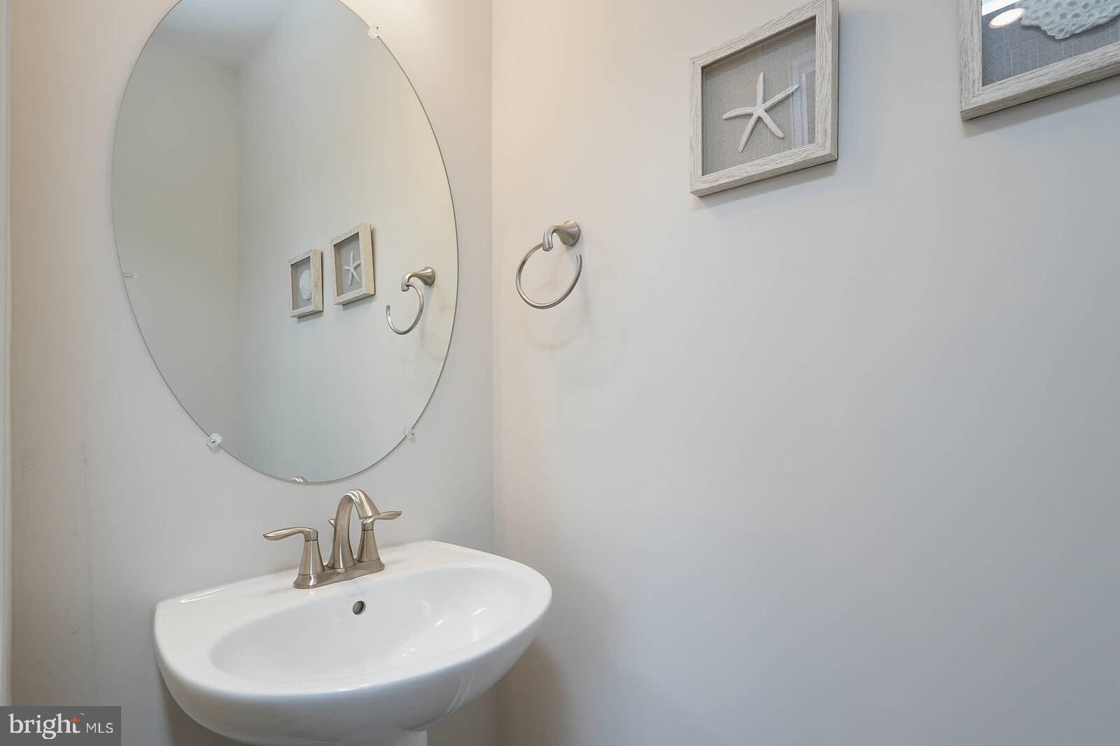 CROWN FARM - Residential