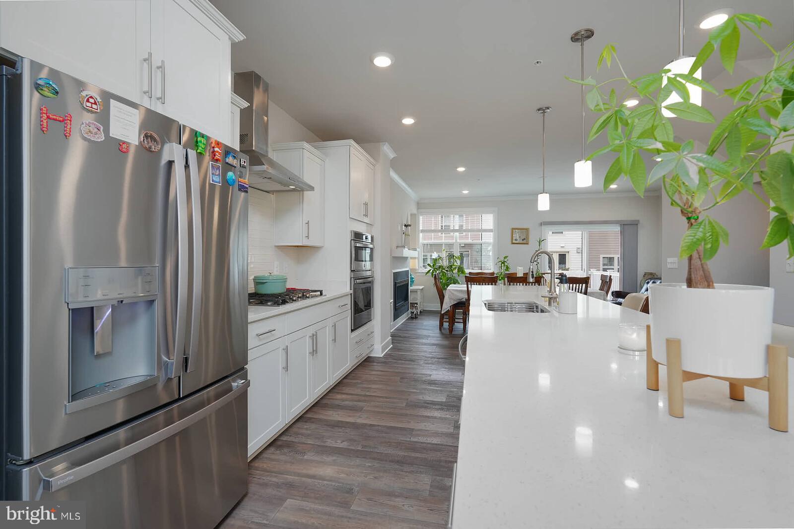 CROWN FARM - Residential