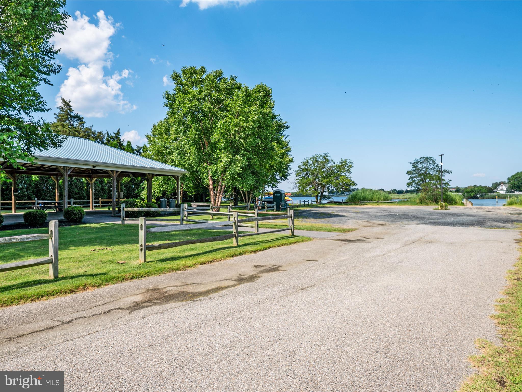 BAY CITY - Residential