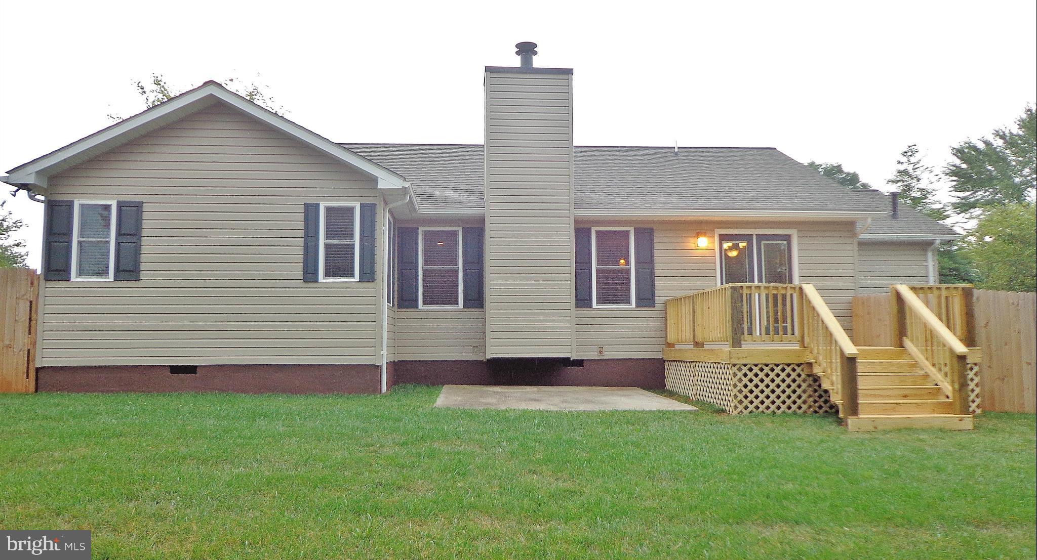 HIDDEN FIELDS - Residential Lease